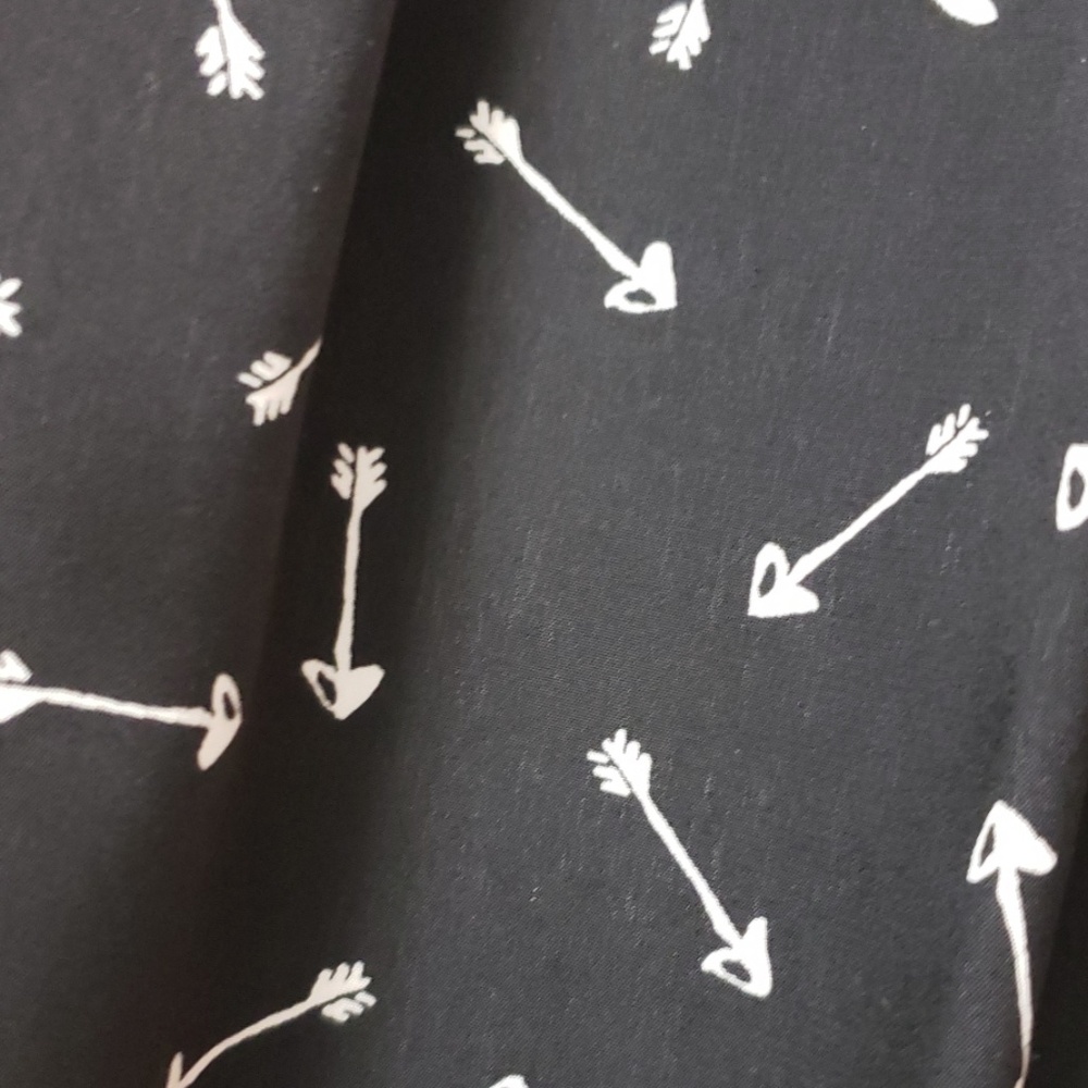 Black arrows mini skirt - Picture 2 of 3